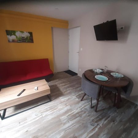 3 Apt T2 Cosy De 40 A 50 M2 Ideal Pour Un Deplacement Pro " Les Iris " Bourg-Saint-Andéol Eksteriør bilde