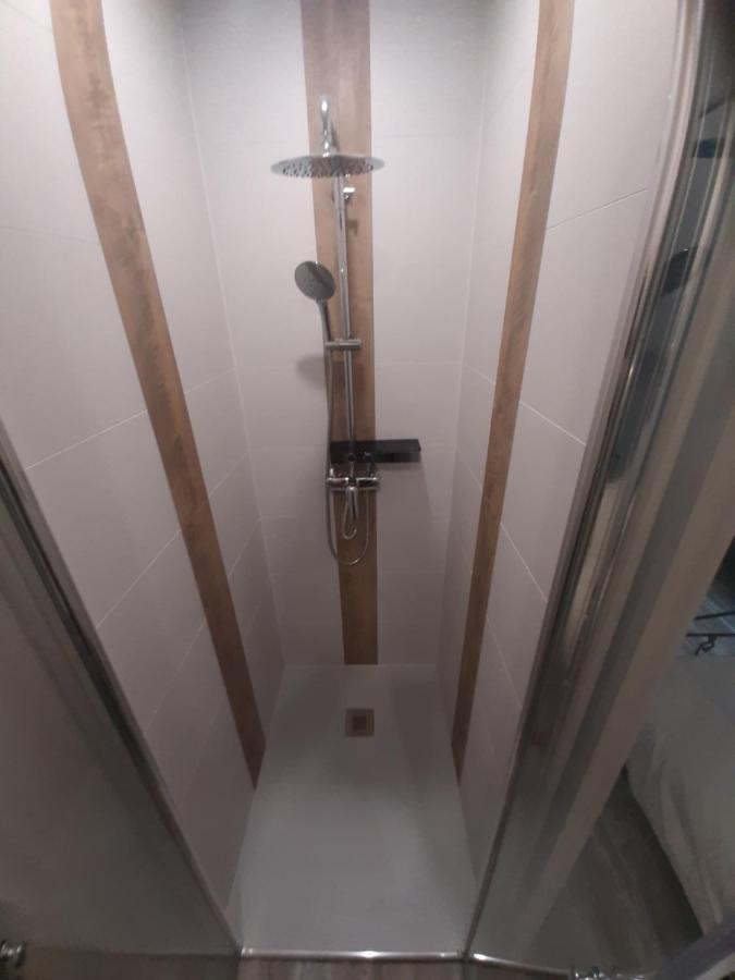 3 Apt T2 Cosy De 40 A 50 M2 Ideal Pour Un Deplacement Pro " Les Iris " Bourg-Saint-Andéol Eksteriør bilde