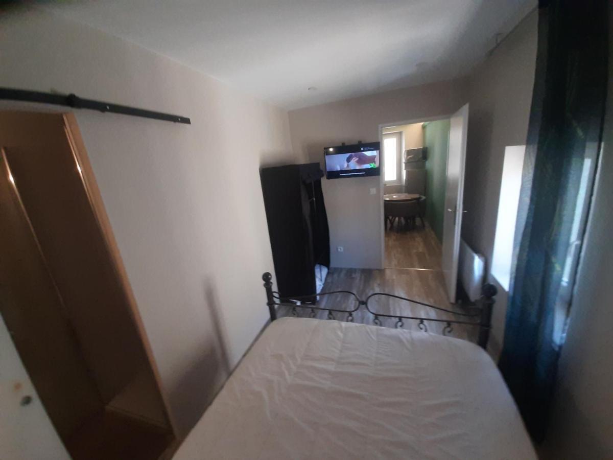 3 Apt T2 Cosy De 40 A 50 M2 Ideal Pour Un Deplacement Pro " Les Iris " Bourg-Saint-Andéol Eksteriør bilde