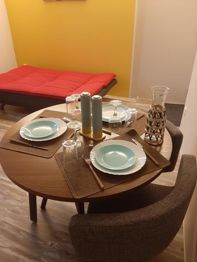 3 Apt T2 Cosy De 40 A 50 M2 Ideal Pour Un Deplacement Pro " Les Iris " Bourg-Saint-Andéol Eksteriør bilde